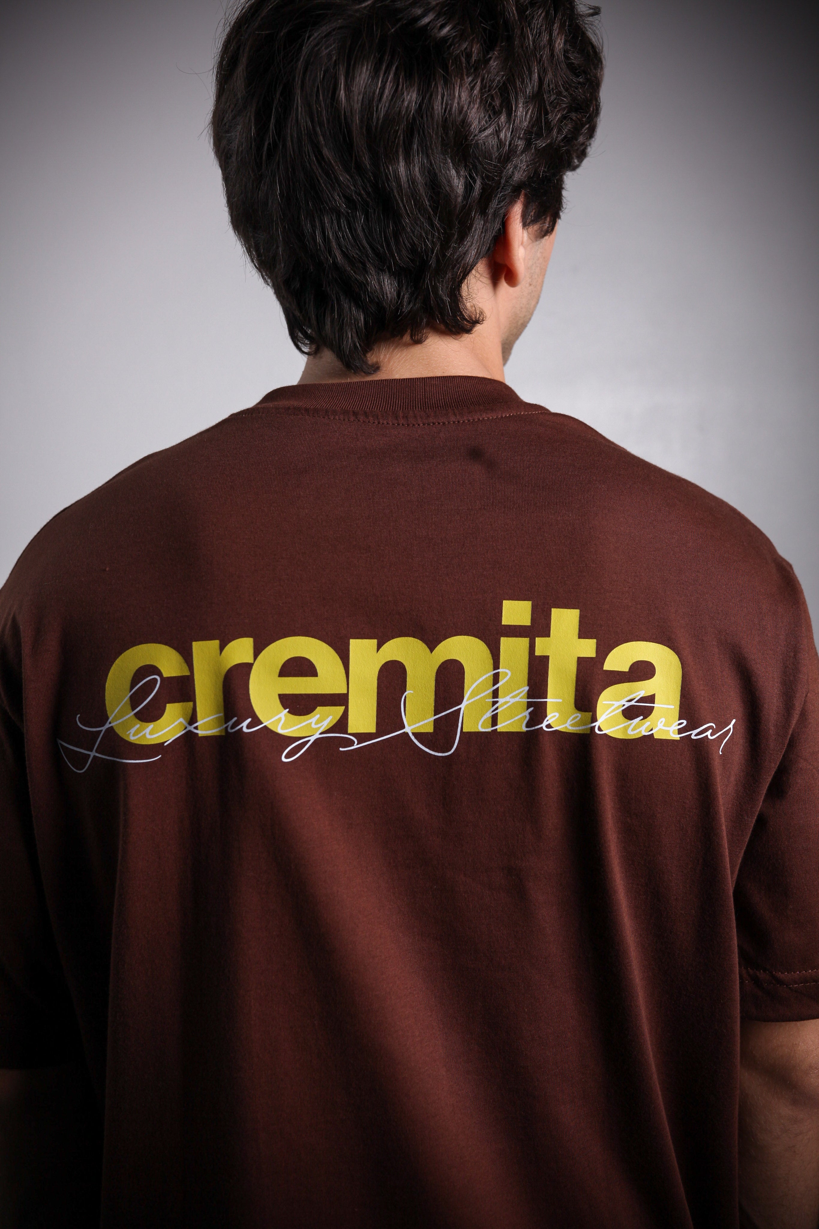 - Tshirt Oversized / Chocolate / Cremita Project