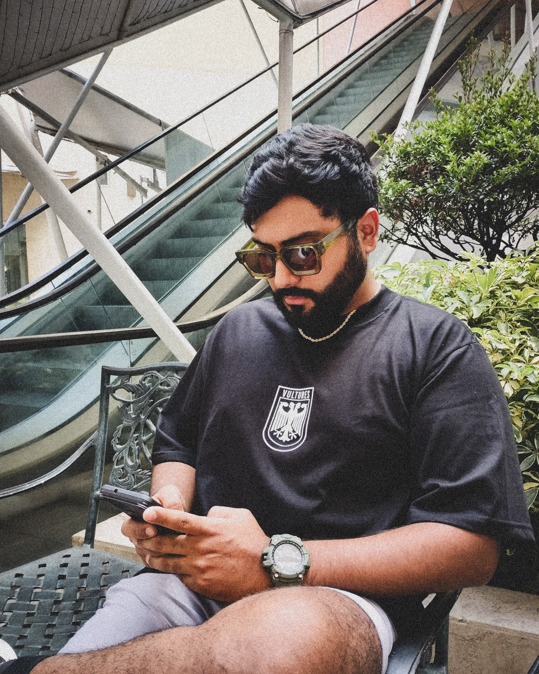 Kanye West Vultures - Black T-Shirt