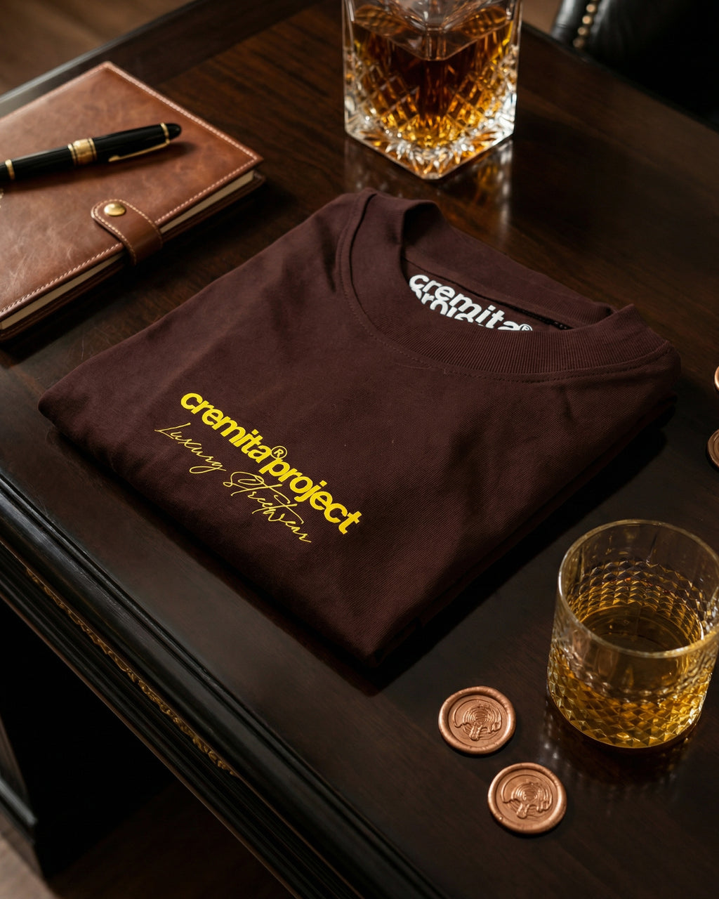 - Tshirt Oversized / Chocolate / Cremita Project