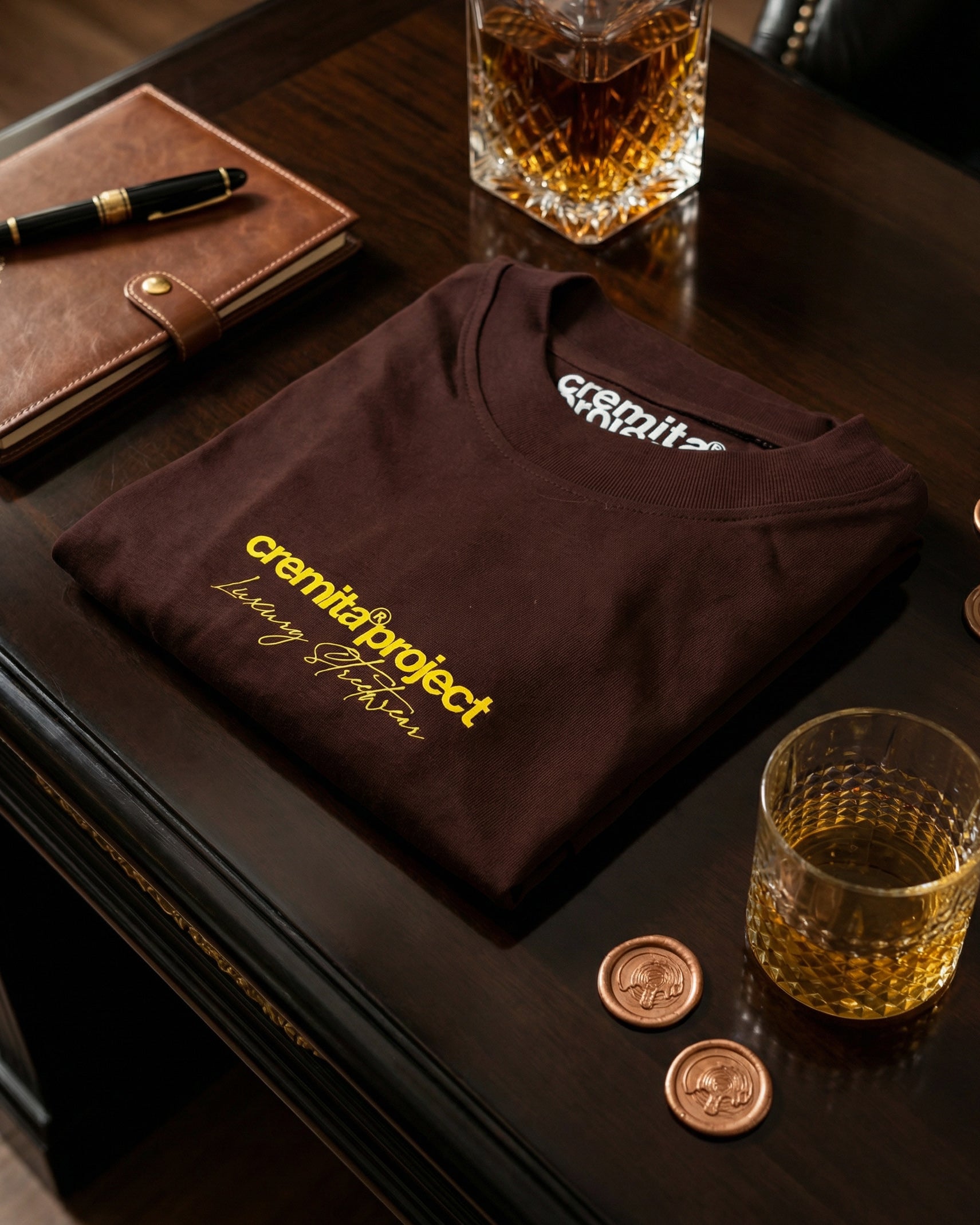 - Tshirt Oversized / Chocolate / Cremita Project